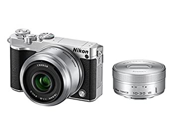 【中古】(非常に良い）Nikon ミラーレス一眼 Nikon1 J5 ダブルレンズキット シルバー J5WLKSL【メーカー名】Nikon【メーカー型番】J5WLKSL【ブランド名】Nikon【商品説明】 こちらの商品は中古品となっております。 画像はイメージ写真ですので 商品のコンディション・付属品の有無については入荷の度異なります。 買取時より付属していたものはお付けしておりますが付属品や消耗品に保証はございません。 商品ページ画像以外の付属品はございませんのでご了承下さいませ。 中古品のため使用に影響ない程度の使用感・経年劣化（傷、汚れなど）がある場合がございます。 また、中古品の特性上ギフトには適しておりません。 製品に関する詳細や設定方法は メーカーへ直接お問い合わせいただきますようお願い致します。 当店では初期不良に限り 商品到着から7日間は返品を受付けております。 他モールとの併売品の為 完売の際はご連絡致しますのでご了承ください。 プリンター・印刷機器のご注意点 インクは配送中のインク漏れ防止の為、付属しておりませんのでご了承下さい。 ドライバー等ソフトウェア・マニュアルはメーカーサイトより最新版のダウンロードをお願い致します。 ゲームソフトのご注意点 特典・付属品・パッケージ・プロダクトコード・ダウンロードコード等は 付属していない場合がございますので事前にお問合せ下さい。 商品名に「輸入版 / 海外版 / IMPORT 」と記載されている海外版ゲームソフトの一部は日本版のゲーム機では動作しません。 お持ちのゲーム機のバージョンをあらかじめご参照のうえ動作の有無をご確認ください。 輸入版ゲームについてはメーカーサポートの対象外です。 DVD・Blu-rayのご注意点 特典・付属品・パッケージ・プロダクトコード・ダウンロードコード等は 付属していない場合がございますので事前にお問合せ下さい。 商品名に「輸入版 / 海外版 / IMPORT 」と記載されている海外版DVD・Blu-rayにつきましては 映像方式の違いの為、一般的な国内向けプレイヤーにて再生できません。 ご覧になる際はディスクの「リージョンコード」と「映像方式※DVDのみ」に再生機器側が対応している必要があります。 パソコンでは映像方式は関係ないため、リージョンコードさえ合致していれば映像方式を気にすることなく視聴可能です。 商品名に「レンタル落ち 」と記載されている商品につきましてはディスクやジャケットに管理シール（値札・セキュリティータグ・バーコード等含みます）が貼付されています。 ディスクの再生に支障の無い程度の傷やジャケットに傷み（色褪せ・破れ・汚れ・濡れ痕等）が見られる場合がありますので予めご了承ください。 2巻セット以上のレンタル落ちDVD・Blu-rayにつきましては、複数枚収納可能なトールケースに同梱してお届け致します。 トレーディングカードのご注意点 当店での「良い」表記のトレーディングカードはプレイ用でございます。 中古買取り品の為、細かなキズ・白欠け・多少の使用感がございますのでご了承下さいませ。 再録などで型番が違う場合がございます。 違った場合でも事前連絡等は致しておりませんので、型番を気にされる方はご遠慮ください。 ご注文からお届けまで 1、ご注文⇒ご注文は24時間受け付けております。 2、注文確認⇒ご注文後、当店から注文確認メールを送信します。 3、お届けまで3-10営業日程度とお考え下さい。 　※海外在庫品の場合は3週間程度かかる場合がございます。 4、入金確認⇒前払い決済をご選択の場合、ご入金確認後、配送手配を致します。 5、出荷⇒配送準備が整い次第、出荷致します。発送後に出荷完了メールにてご連絡致します。 　※離島、北海道、九州、沖縄は遅れる場合がございます。予めご了承下さい。 当店ではすり替え防止のため、シリアルナンバーを控えております。 万が一、違法行為が発覚した場合は然るべき対応を行わせていただきます。 お客様都合によるご注文後のキャンセル・返品はお受けしておりませんのでご了承下さい。 電話対応は行っておりませんので、ご質問等はメッセージまたはメールにてお願い致します。