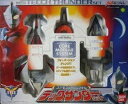 【中古】(非常に良い）ウルトラマンコスモス テックサンダーセット【メーカー名】バンダイ【メーカー型番】【ブランド名】バンダイ(BANDAI)【商品説明】 こちらの商品は中古品となっております。 画像はイメージ写真ですので 商品のコンディション・付属品の有無については入荷の度異なります。 買取時より付属していたものはお付けしておりますが付属品や消耗品に保証はございません。 商品ページ画像以外の付属品はございませんのでご了承下さいませ。 中古品のため使用に影響ない程度の使用感・経年劣化（傷、汚れなど）がある場合がございます。 また、中古品の特性上ギフトには適しておりません。 製品に関する詳細や設定方法は メーカーへ直接お問い合わせいただきますようお願い致します。 当店では初期不良に限り 商品到着から7日間は返品を受付けております。 他モールとの併売品の為 完売の際はご連絡致しますのでご了承ください。 プリンター・印刷機器のご注意点 インクは配送中のインク漏れ防止の為、付属しておりませんのでご了承下さい。 ドライバー等ソフトウェア・マニュアルはメーカーサイトより最新版のダウンロードをお願い致します。 ゲームソフトのご注意点 特典・付属品・パッケージ・プロダクトコード・ダウンロードコード等は 付属していない場合がございますので事前にお問合せ下さい。 商品名に「輸入版 / 海外版 / IMPORT 」と記載されている海外版ゲームソフトの一部は日本版のゲーム機では動作しません。 お持ちのゲーム機のバージョンをあらかじめご参照のうえ動作の有無をご確認ください。 輸入版ゲームについてはメーカーサポートの対象外です。 DVD・Blu-rayのご注意点 特典・付属品・パッケージ・プロダクトコード・ダウンロードコード等は 付属していない場合がございますので事前にお問合せ下さい。 商品名に「輸入版 / 海外版 / IMPORT 」と記載されている海外版DVD・Blu-rayにつきましては 映像方式の違いの為、一般的な国内向けプレイヤーにて再生できません。 ご覧になる際はディスクの「リージョンコード」と「映像方式※DVDのみ」に再生機器側が対応している必要があります。 パソコンでは映像方式は関係ないため、リージョンコードさえ合致していれば映像方式を気にすることなく視聴可能です。 商品名に「レンタル落ち 」と記載されている商品につきましてはディスクやジャケットに管理シール（値札・セキュリティータグ・バーコード等含みます）が貼付されています。 ディスクの再生に支障の無い程度の傷やジャケットに傷み（色褪せ・破れ・汚れ・濡れ痕等）が見られる場合がありますので予めご了承ください。 2巻セット以上のレンタル落ちDVD・Blu-rayにつきましては、複数枚収納可能なトールケースに同梱してお届け致します。 トレーディングカードのご注意点 当店での「良い」表記のトレーディングカードはプレイ用でございます。 中古買取り品の為、細かなキズ・白欠け・多少の使用感がございますのでご了承下さいませ。 再録などで型番が違う場合がございます。 違った場合でも事前連絡等は致しておりませんので、型番を気にされる方はご遠慮ください。 ご注文からお届けまで 1、ご注文⇒ご注文は24時間受け付けております。 2、注文確認⇒ご注文後、当店から注文確認メールを送信します。 3、お届けまで3-10営業日程度とお考え下さい。 　※海外在庫品の場合は3週間程度かかる場合がございます。 4、入金確認⇒前払い決済をご選択の場合、ご入金確認後、配送手配を致します。 5、出荷⇒配送準備が整い次第、出荷致します。発送後に出荷完了メールにてご連絡致します。 　※離島、北海道、九州、沖縄は遅れる場合がございます。予めご了承下さい。 当店ではすり替え防止のため、シリアルナンバーを控えております。 万が一、違法行為が発覚した場合は然るべき対応を行わせていただきます。 お客様都合によるご注文後のキャンセル・返品はお受けしておりませんのでご了承下さい。 電話対応は行っておりませんので、ご質問等はメッセージまたはメールにてお願い致します。