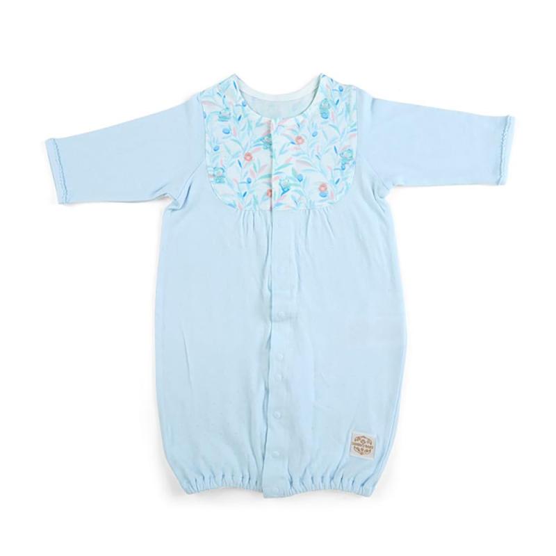 サンリオ(Sanrio Baby) 2WAYオール ハンギョドン 半魚 HANGYODON 身長50-70cm Sanrio Baby アパレル キャラクター 779750 SANRIO本体サイズ：身長:50-70cm体重:3-9kgパッケージ:約幅30.5×奥行1.5×高さ31cm。主な材料・原料：綿100%（オーガニックコットン使用）新生児のときはドレスオールとして、成長し足をバタバタさせられるようになったらスナップボタンを留めてカバーオールとして、2WAYで使える仕様。ネームタグ付き（長く使えるようにダブルネーム仕様）。赤ちゃんの肌にも優しく、しなやかで優しい触り心地の上質なオーガニックコットンを使用。農場から最終製品に至るまで管理された安心安全なオーガニック繊維を使用総柄デザインの部分は、商品によって柄の出方が若干異なります。(C)1985,2024 SANRIO CO.,LTD.(P)複数店舗にて販売をしておりますため、在庫データの更新が間に合わず、欠品にも関わらず、注文ができる場合がございます。その際は、キャンセルにて対応を取らせていただきます。当店はお電話のお問い合わせはお受けしておりませんので、ご了承ください。お問い合わせは、問い合わせフォームにてお願いをいたします。