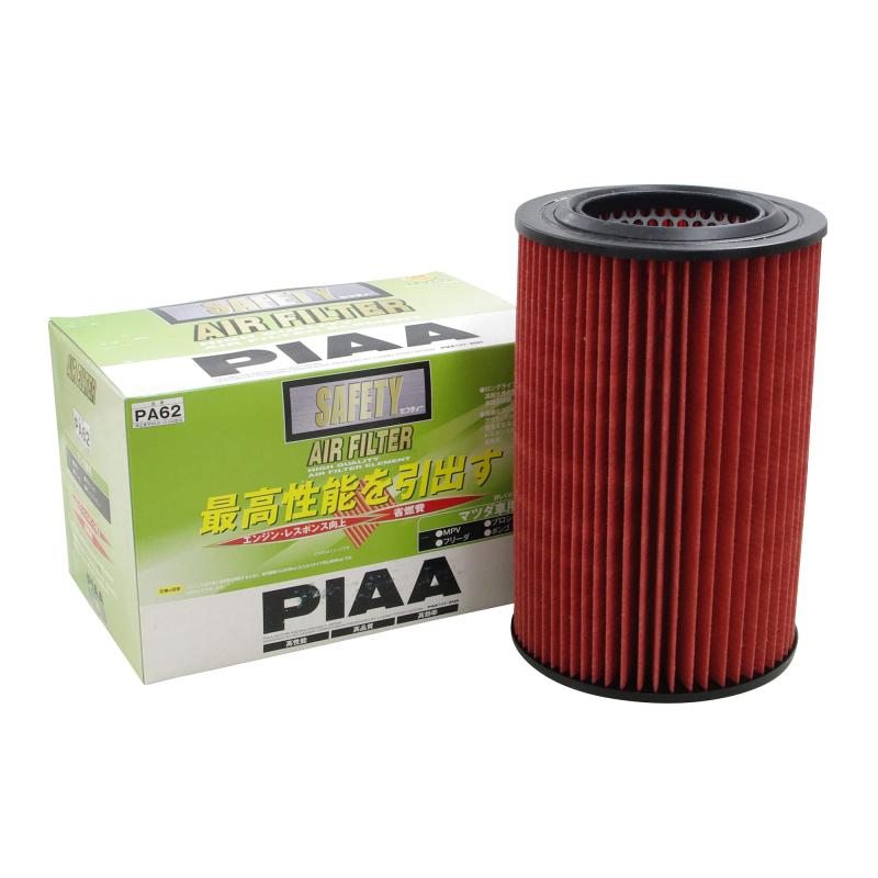 PIAA エアーフィルター (エアフィルター) 1個入 [マツダ車用] MPV・プロシード・ボンゴフレンディー_他 PA62PIAA エアーフィルター【マツダ車用】 ― 高性能を引き出すエアーフィルター品番:PA62【該当純正品番 WL01-13-Z40】ロングライフ濾紙採用により高耐久性を実現し高性能を長時間維持します。微細なゴミを各位実にシャットアウト。それにより汚れの無いクリーンな空気でエンジンレスポンスの向上と省燃費を実現します。[交換の目安] エンジンの高性能と省燃費を維持するための目安は、ビスカスタイプ=湿式エアーフィルターは20,000kmでの購入をおすすめします。複数店舗にて販売をしておりますため、在庫データの更新が間に合わず、欠品にも関わらず、注文ができる場合がございます。その際は、キャンセルにて対応を取らせていただきます。当店はお電話のお問い合わせはお受けしておりませんので、ご了承ください。お問い合わせは、問い合わせフォームにてお願いをいたします。