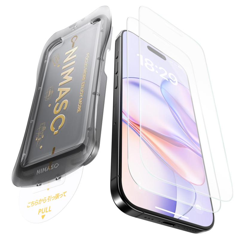 NIMASO アンチグレア iPhone 17 Pro Max用 ガラスフィルム 反射防止 保護フィルム 指紋防止 さらさら 2枚セット「対応機種」：iPhone 17Pro Max(6.9インチ)専用。「反射低減・視認性向上」： NIMASO独自の反射防止コーティングを施し、太陽光や室内照明の画面への映り込み・反射を効果的に抑制。画面の視認性を高め、長時間の使用でも目の疲労を軽減し、目を保護します。「指紋防止・サラサラなタッチ感度」：指紋や油汚れを付着しにくくする撥水撥油コーティング（AF加工）と、操作感を滑らかにするスムーズタッチ加工を採用。付着した汚れも簡単に拭き取れ、動画視聴、作業、ゲームプレイなどあらゆるシーンで快適な操作感を実現し、画面を美しく保ちます。「簡単貼付け・自動除塵」: NIMASO最新型の自動除塵ガイド枠付きガイド枠を装着し、リリースフィルムを引くだけの2ステップで、初めての方でも簡単・確実に貼付け可能。静電気を利用した自動除塵機能で貼り付け時のホコリを除去し、気泡の発生を大幅に抑制。完璧な貼り付けをサポートします。「高硬度・耐衝撃」: 表面硬度9Hの強化ガラスを採用。バッグ内での鍵などの鋭利な物との接触による傷つきからいPhone 17 Promaxの画面をしっかりガード。さらに、万一破損した場合でもガラスの飛散を抑える特殊設計により、高い安全性を確保しています。複数店舗にて販売をしておりますため、在庫データの更新が間に合わず、欠品にも関わらず、注文ができる場合がございます。その際は、キャンセルにて対応を取らせていただきます。当店はお電話のお問い合わせはお受けしておりませんので、ご了承ください。お問い合わせは、問い合わせフォームにてお願いをいたします。