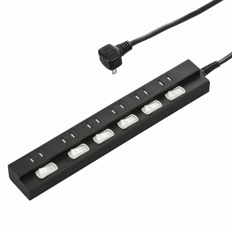 雷に強い節電タップ 6個口 3m 黒_HS-TPK63PBT-K 00-6946【 特 長 】　 PCなどの精密機器を雷から守る、雷に強い節電タップ　 安心の雷ガード　 熱に強いPBT樹脂使用、発熱を抑えるモジュール設計で耐熱性アップ　 雷サージ軽減素子内蔵　 ホコリ防止シャッター　 燃えにくいコンセント周り　 ACアダプターもスッキリ収納　 スイッチランプもLEDで省エネ　 トラッキング火災防止プラグ　 壁にかけられるフック穴付き　 カラーは黒【 仕 様 】　 コンセント：6個口　 プラグ形状：L型　 15A 125V 合計1500ワットまで　 バリスタ電圧：390V、制限電圧：650V、最大サージ電圧：6000V　 コード長：3m複数店舗にて販売をしておりますため、在庫データの更新が間に合わず、欠品にも関わらず、注文ができる場合がございます。その際は、キャンセルにて対応を取らせていただきます。当店はお電話のお問い合わせはお受けしておりませんので、ご了承ください。お問い合わせは、問い合わせフォームにてお願いをいたします。