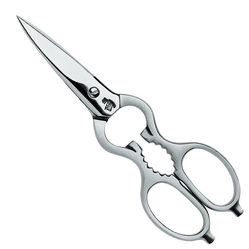 ZWILLING ツヴィリング 「 クラシック 料理ばさみ サテン 」 ステンレス キッチン はさみ ドイツ製 43923-2001938年から愛され続ける名品 – 誕生以来、精巧なつくりと確かな切れ味で、時代を超えて世界中の人々に親しまれています。ツヴィリングが生んだ多機能バサミ – 食材を切るだけでなく、持ち手部分でビンの栓抜きや缶・ネジ蓋の開閉にも使える、料理のさまざまな場面で活躍するキッチンバサミ。ツヴィリングが提案するロングセラーアイテムです。鋭い切れ味と抜群の耐久性 - 刃先にはマイクロセレーション（微細なギザ刃）加工を施し、滑って切りにくい肉や魚などの食材もしっかりホールドして確実にカット。ツヴィリング独自の焼き入れを施したハイカーボンステンレス鋼を使用。非常に優れた切れ味と持続性、耐食性を備えています。疲れにくいハンドル設計 - 握りやすく、手が疲れにくい設計。ハンドルと刃がしっかりと一体化しているため、ねじれにも強く、適度な重さで安定した使用感が得られます。クラシックでシンプルデザイン - 無駄のないデザインで、どんなキッチンにも馴染みます。「未来を切り開く」という縁起物として、ギフトにも。サイズ:全長=200mm 、刃渡り=90mm / 重量:149g材質：本体=ハイカーボンステンレススチール 、ハンドル=ステンレス鋼刃付け:マイクロセレーションエッジ食洗機使用不可原産国:ドイツ複数店舗にて販売をしておりますため、在庫データの更新が間に合わず、欠品にも関わらず、注文ができる場合がございます。その際は、キャンセルにて対応を取らせていただきます。当店はお電話のお問い合わせはお受けしておりませんので、ご了承ください。お問い合わせは、問い合わせフォームにてお願いをいたします。