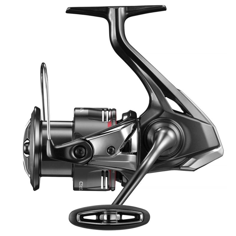 シマノ(SHIMANO) スピニングリール 24 ヴァンフォード 4000XGギア比：6.2 / 実用ドラグ力(kg)：6 / 最大ドラグ力(kg)：11 / 自重(g)：215スプール 径/ストローク(mm)：52/19糸巻量：ナイロン(号-m) 3.5-170、4-150、5-125 / フロロ(号-m) 3-190、4-145、5-115 / PE(号-m) 1-490、1.5-320、2-240最大巻上長(cm/ハンドル1回転)：101 / ハンドル長さ(mm)：57ベアリング数(BB/ローラー)：7/1複数店舗にて販売をしておりますため、在庫データの更新が間に合わず、欠品にも関わらず、注文ができる場合がございます。その際は、キャンセルにて対応を取らせていただきます。当店はお電話のお問い合わせはお受けしておりませんので、ご了承ください。お問い合わせは、問い合わせフォームにてお願いをいたします。