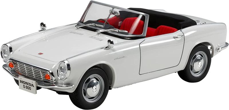 タミヤ 1/24 スポーツカーシリーズ No.340 ホンダ S600 プラモデル 24340組み立て塗装が必要なプラモデル。別途、接着剤や工具、塗料等が必要。1/24スケール未塗装プラスチック組み立てキット完成サイズ:全長136mm複数店舗にて販売をしておりますため、在庫データの更新が間に合わず、欠品にも関わらず、注文ができる場合がございます。その際は、キャンセルにて対応を取らせていただきます。当店はお電話のお問い合わせはお受けしておりませんので、ご了承ください。お問い合わせは、問い合わせフォームにてお願いをいたします。