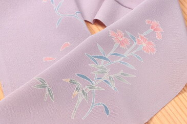 加賀友禅 正絹半衿 花 手書き 縮緬 ピンク 紫 正絹 絹 半衿 本加賀友禅 作家 落款 ちりめん 着物 付下げ 小紋 無地 紬 着物全般 普段 お稽古 衿元 綺麗 半襟 おしゃれ 大人 長襦袢 女性 和服 和装小物 着付け小物 カジュアル 可愛い 衿 襟