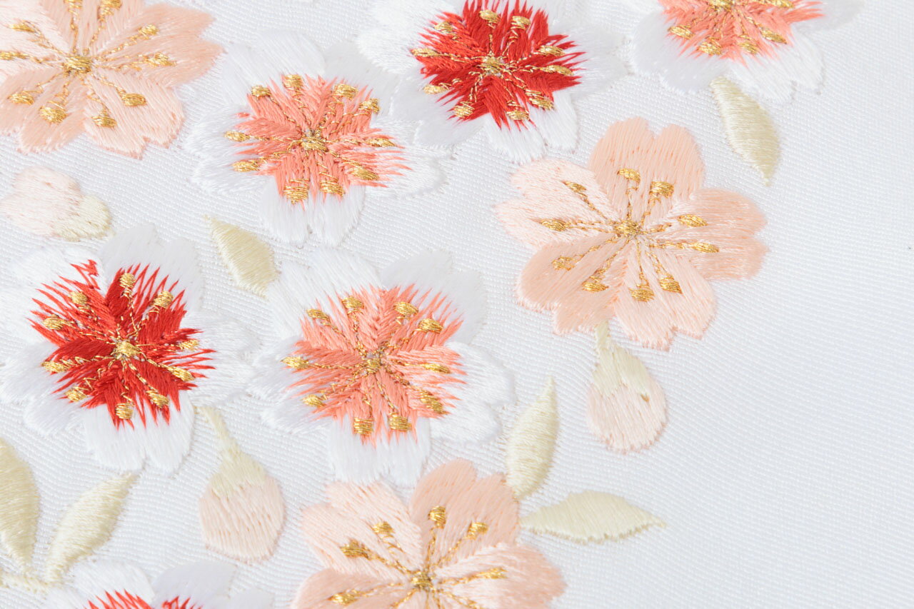 七五三 半衿 正絹 刺繍 白地 半襟 半衿 刺しゅう 正絹半衿 半襟 絹100% 白 着物 和装 3歳 7歳 女の子 首元 襟 古典 正絹 女の子 七五三 着物 和装 和柄 キッズ ガールズ 子供用 女児 おひな祭り お正月 日本製 和装小物 可愛い 衿 襟