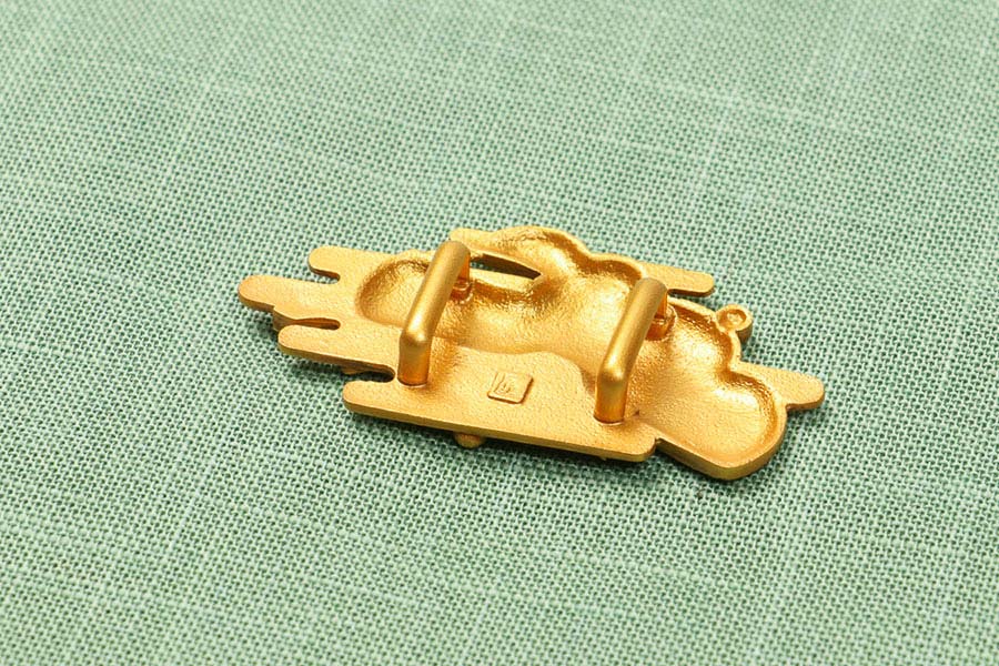 帯留め 真鍮 波うさぎ 帯留 新品 帯どめ 金具 帯止め おしゃれ 大原商店 手作り 訪問着 着物 小物 和装小物 和雑貨 付下げ 小紋 無地 紬 着物用 きもの用 かわいい ブローチ アクセサリー 飾り 着付け小物 和装 和服 和小物 日本製 うさぎ カジュアル フォーマル