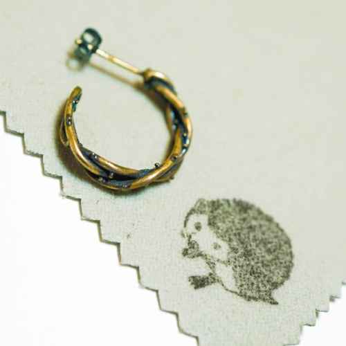 乐天商城 - ピアス 純銀 薔薇の蔓 蔦 植物 大き目 大きい シルバー925 薔薇 アクセサリー 銀