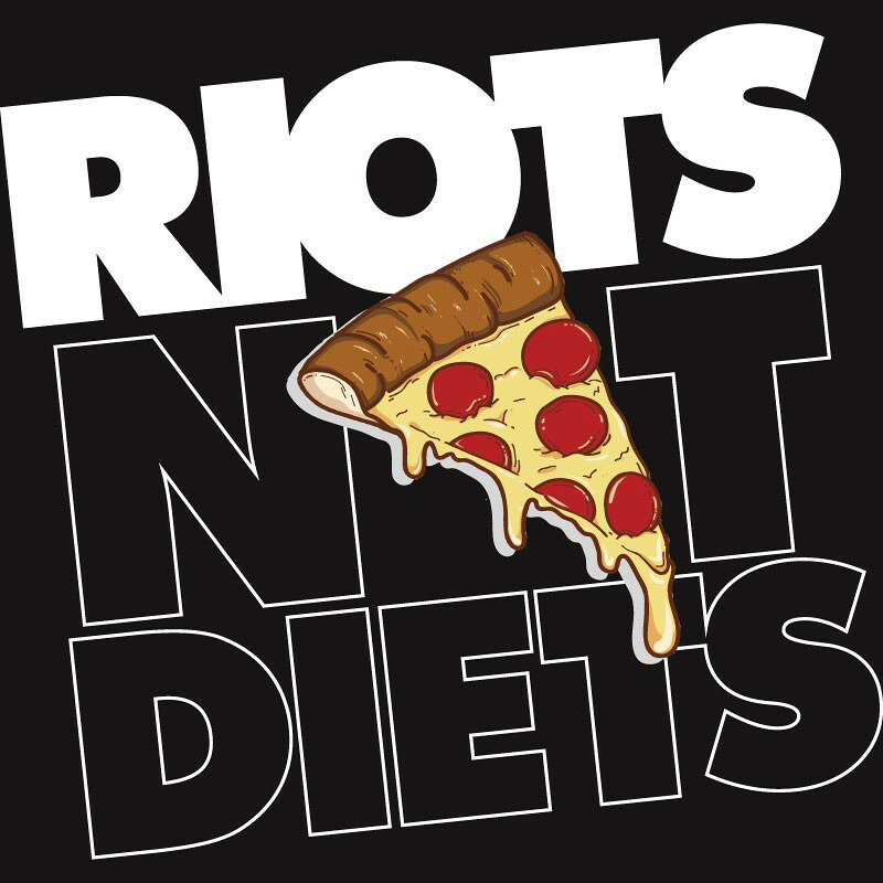 おもしろtシャツ 文字 ジョーク パロディ RIOTS NOT DIETS ぽっちゃり デブ セルフメッセージ 面白 半袖Tシャツ メンズ レディース キッズ omoshirotshirt-10000546 おもしろtシャツ屋さん 楽天市場店 サンプル画像3