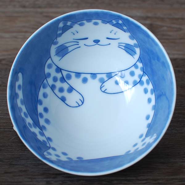 ねこちぐら（ブチ） 茶碗 / 食器 ご飯茶碗 中平サイズ 猫