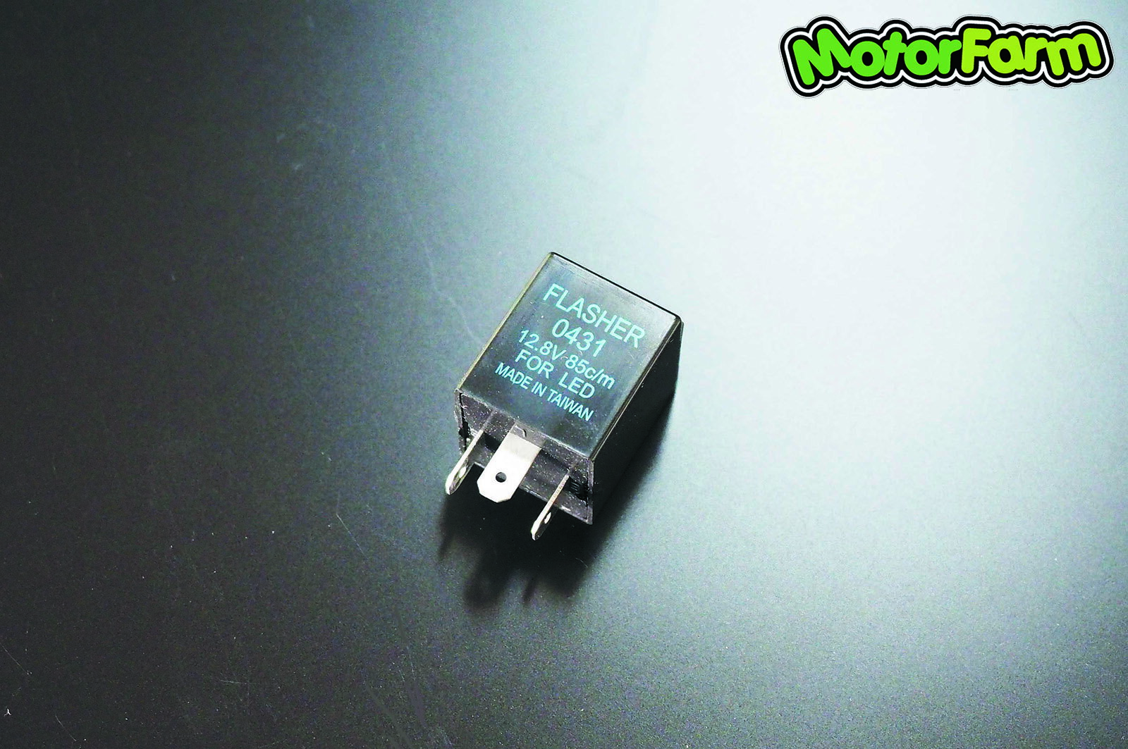 メーカー直送 モーターファーム ジムニーにカプラーON！ LEDランプ対応ハイフラ防止リレー3P ※代引不可・返品不可