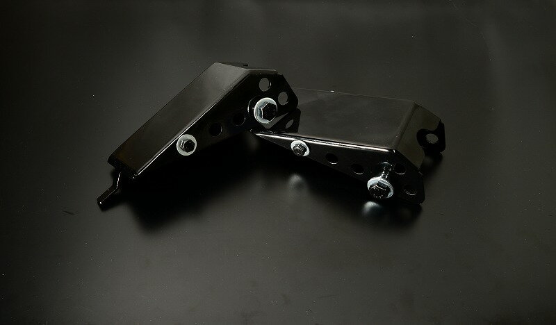 メーカー直送 モーターファーム ジムニー　ピボット・スキッドガード　ブラック　リヤ用（左右SET）JB23/33/43 ※代引不可・返品不可