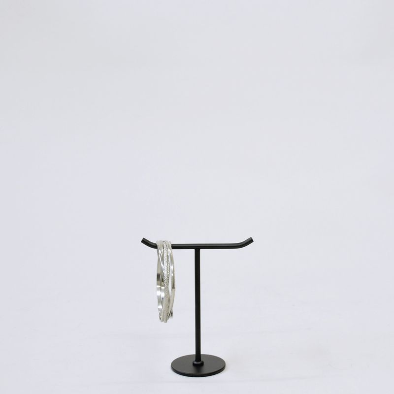 4サイズ展開 取り外し可能なアクセサリースタンド:円座タイプのアクセサリースタンドSサイズ アクセサリー ペンダント ネックレス 黒塗装 雑貨 おしゃれ かわいい ディスプレイ用品 小物 店舗什器 アパレル店舗 展示 インテリア ファッション小物