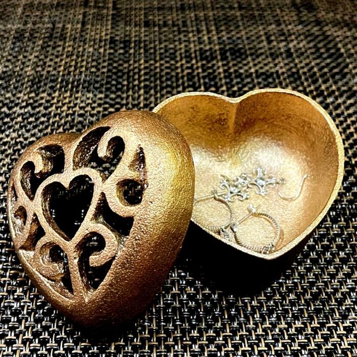 剣山 針のない魅せる KAMAHACHI ハートの剣山 鋳造 ロケット品質 長持ちインテリア花器 花瓶 器 ウエディングギフト ハート形 割れない 壊れない 耐...