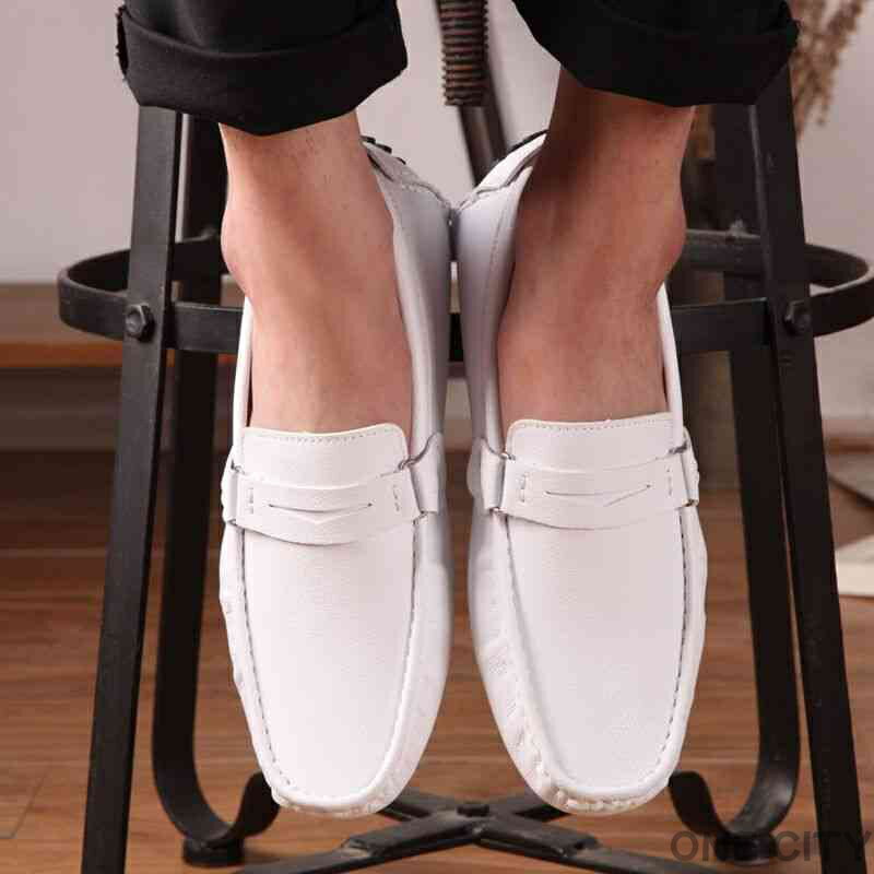 スリッポン スニーカー 幅広 ハイカット 結ばない ランニング 赤 レザー 靴紐 秋 冬 メンズ 白 マジッ..