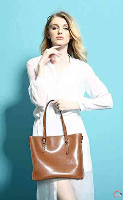 トートバッグ レディース 軽量 黒 ファスナー付き 通勤 秋 ファスナー 縦型 革 冬 A4 バッグ 布 ミニト..