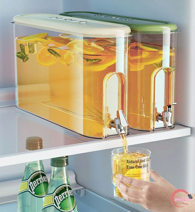 麦茶ポット ピッチャー お茶ポット冷水筒 冷蔵庫ポット 蓋付き 大容量 4L 透明 ドリンクサーバー 広口 卓上 麦茶ポット 冷蔵庫ジャグ 蛇口付き 冷蔵庫バー 洗いやすい クリア ウォータージャグ キャンプ ジャグ 漏れ防止 お茶やジュースを作る 家庭用