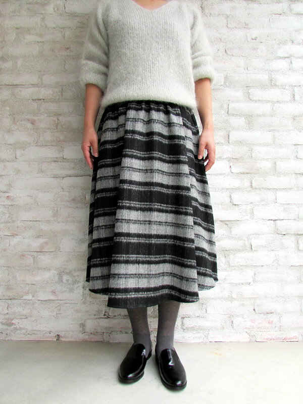 ONEIL OF DUBLIN オニール オブ ダブリン ブラッシュドタータンチェック スイングスカ ...