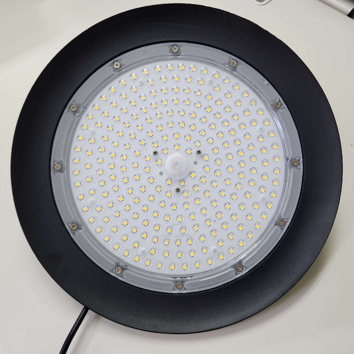 200W 高天井照明　水銀灯風LED投光器 6000k UFO型　倉庫 工場 水銀灯2000W相当 SMDチップ採用　作業灯 ガレージ　ハイベルライト☆高天井照明 3