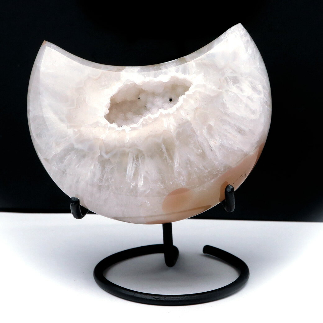 メノウ 月型 台付き 置き物 ブラジル産 アゲート 197g 瑪瑙 水晶 ムーン オブジェ インテリア おしゃれ 天然石 パワーストーン スピリチュアル ヒーラー