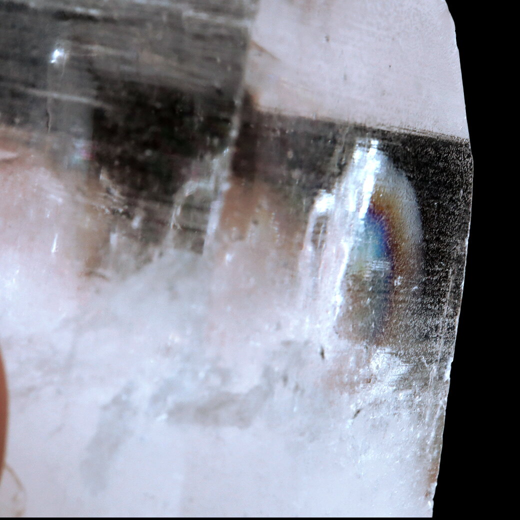 レムリアンシード 水晶 六角柱 ポイント 一部面残し 研磨磨き 108g 1点もの 5A 虹入り レインボー 天然石 ブラジル バイーア州産 証明書付き