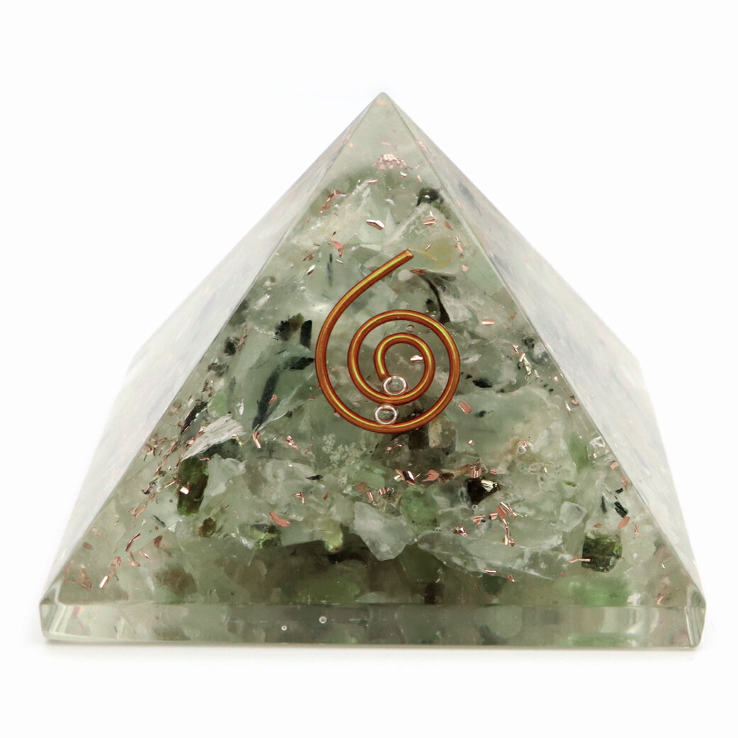 話題のスピリチュアルグッズが入荷いたしました♪ 開運、風水の業界でも人気度の高いアイテムで、様々な形が存在します。 中でもピラミッド型はピラミッドパワーに関係があり、一番人気のオルゴナイトです♪ 天然石と金属を使用し、樹脂で固めた置物です♪...