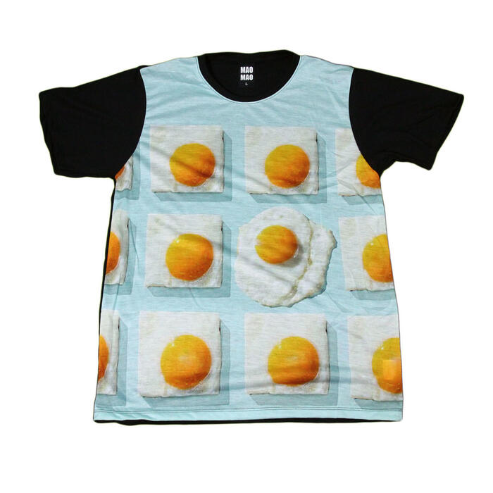 乐天商城 - 【送料無料】MAO MAO プリントTシャツ ブラック メンズ 目玉焼き デザイン 卵 エッグ 朝食 バイキング おもしろ インパクト抜群 プレゼント ホテル カワイイ おしゃれ ストリート系 カッコイイ クール インナー 柄物 半袖 M/L/XLサイズ