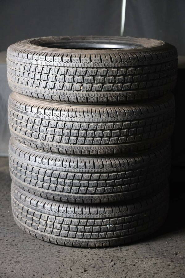 【中古】★新品同様 165/80R13 94/93N LT 国産TOYO DELVEX 934 スタッドレス 2018年製 4本セット