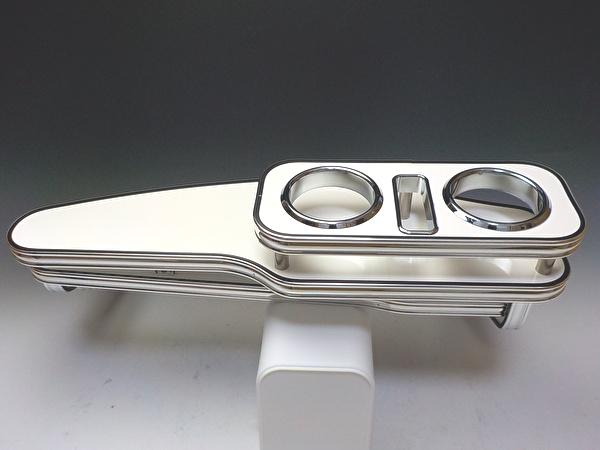 【売り切り お買い得】50系プリウス　フロントテーブル　ホワイト　BKxフルメッキ　携帯中