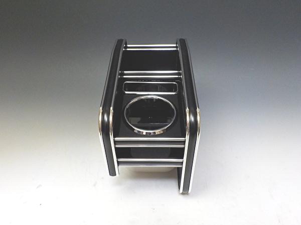 【売り切り お買い得】N BOX JF5/JF6(23/10〜）　フロントセンターカップホルダー　　ブラック　BKxシルバー　携帯大 カスタム カスタムパーツ 車内収納 高級感 インテリア性 ドリンクホルダー付き 日本製 自社製作 職人仕上げ カーアクセサリー カー用品 車用収納