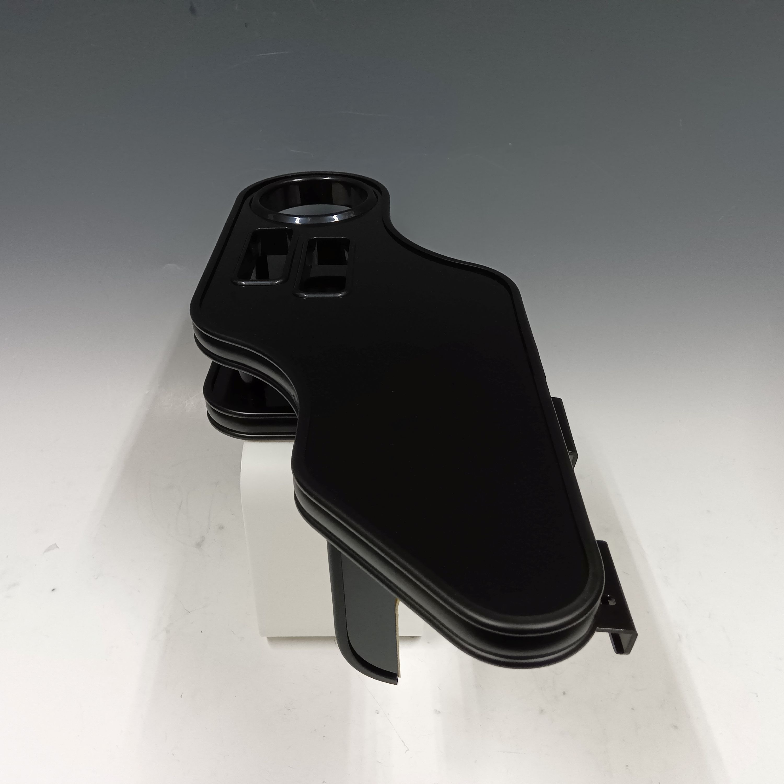 【売り切り お買い得】60系プリウス(23/1〜)　サイドテーブル運転席側 ブラック オールBK カスタム カスタムパーツ 車内収納 高級感 インテリア性 ドリンクホルダー付き 日本製 自社製作 職人仕上げ カーアクセサリー カー用品 車用収納