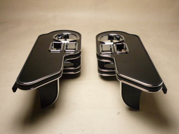 V35スカイライン サイドテーブル 運転席側、助手席側セット【送料無料】 カスタム カスタムパーツ 車内収納 高級感 インテリア性 ドリンクホルダー付き 日本製 自社製作 職人仕上げ カーアクセサリー カー用品 車用収納