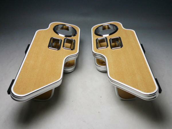 【期間限定20％OFF】70ノア、ヴォクシーサイドテーブル 運転席側、助手席側セット【送料無料】 カスタム カスタムパーツ 車内収納 高級感 インテリア性 ドリンクホルダー付き 日本製 自社製作 職人仕上げ カーアクセサリー カー用品 車用収納