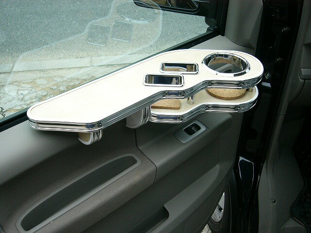 64エブリィサイドテーブル 助手席側