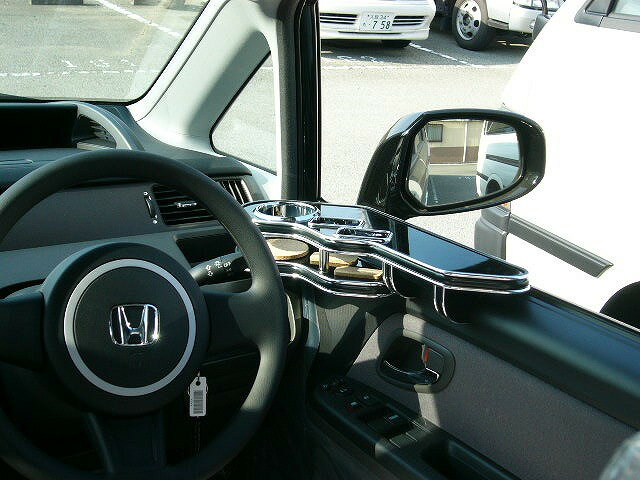 RGステップワゴンサイドテーブル 運転席側