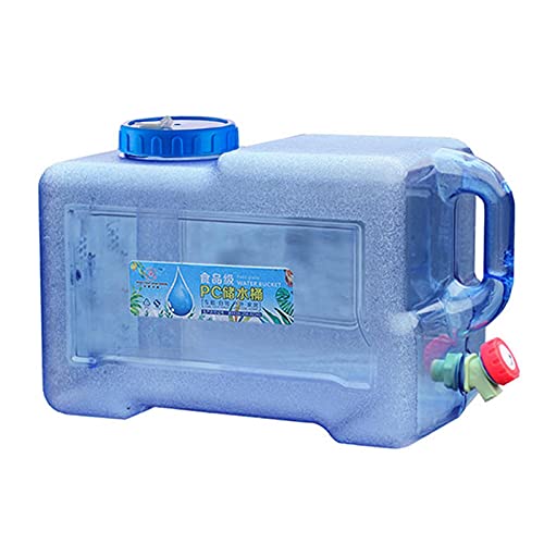 【製品仕様】容量：8Lサイズ：約25×18×22cm素材：食品グレードPC（QS認証取得）カラー：透明ブルー【主な特徴】食品グレードの安全なPC素材を使用しており、無毒・無味でリサイクル可能です。耐熱性・耐衝撃性に優れ、非常に頑丈です。10cmの大口径ボトル口を採用。手を入れて底までしっかり洗浄できるため、清潔な状態を長く保てます。蛇口スイッチ付きで、水量を自由に調整可能です。高品質なシリコンシーリングリングを採用し、水漏れを防ぐ高い密閉性を実現しました。持ち運びに便利なハンドル付き。キャンプや自動運転の旅、建設現場、災害時の備えなど、様々なシーンで活躍します。※ご注文後、直ちに発送手配を進めるため、ご注文後のキャンセルやお届け先ご住所などの変更には対応できません。※4営業日以内の発送後、4〜10日程度で到着予定となっております。主にポスト投函の配送方法となりますが、発送状況により配送会社等が変更になる場合があります。
