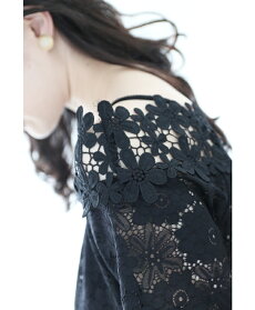 【再入荷♪6月2日12時&22時より】(ブラック)「french」花総レースのオフショルダートップス/Z2