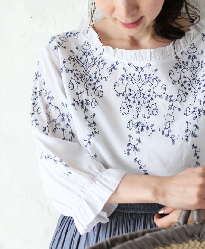 S~L/2L~3L(予約受注会)【再入荷♪3月20日12時&22時より】(予約販売:5月10日~6月10日前後の出荷予定)「pave」優しい蔦刺繍のブラウストップス S~L/2L~3L(予約受注会)【再入荷♪3月20日12時&22時より】(予約販売:5月10日~6月10日前後の出荷予定)「pave」優しい蔦刺繍のブラウストップス