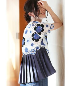 【再入荷♪5月26日12時&22時より】「french」後ろプリーツの花レーストップス