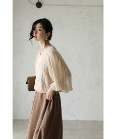 ▼▼「french」Vラインと花咲くレースのプリーツスリーブトップス10月8日22時販売新作