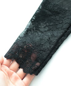 ▼▼「frenchpave」デコルテラインと袖の透け感。レースの切り替えトップス12月7日22時販売新作