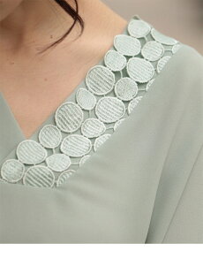 ▼▼(ミントグリーン)「frenchpave」frenchpaveオリジナル。ドットレースのアシンメトリーネックブラウストップス12月19日22時販売新作