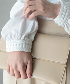 ▼▼(ホワイト)「frenchpave」肩を飾る魅力的レースのブラウストップス1月11日22時販売新作