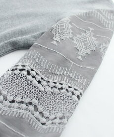 ▼▼(グレー)「frenchpave」トライバル刺繍とレースのシアーポワン袖トップス2月24日22時販売新作
