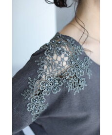 ▼(M~3L対応)(グレー)「frenchpave」極上のとろみ。花咲く肩レースVネックニットトップス9月25日22時販売新作
