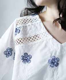 ▼▼「frenchpave」可愛いホワイトブルーの花刺繍咲くブラウストップス3月18日22時販売新作
