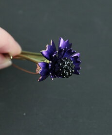 ▼▼「frenchpave」1輪の花と舞う蝶のエレガントブローチ4月11日22時販売新作