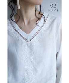 ▼▼「frenchpave」センターを飾る刺繍ラインのVネックブラウストップス4月17日22時販売新作