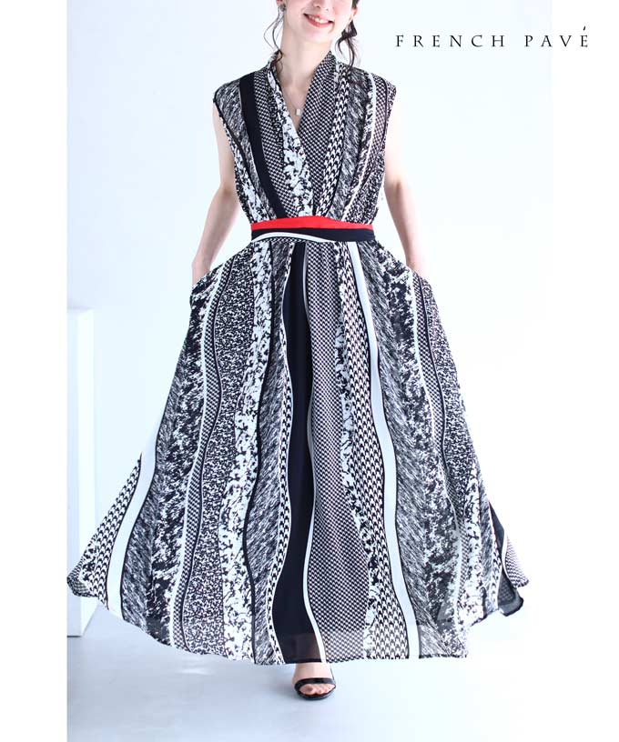 【再入荷♪5/1 12時&20時】（S~M対応）赤いリボンがポイント。柄合わせスカーフロングワンピースのサムネイル